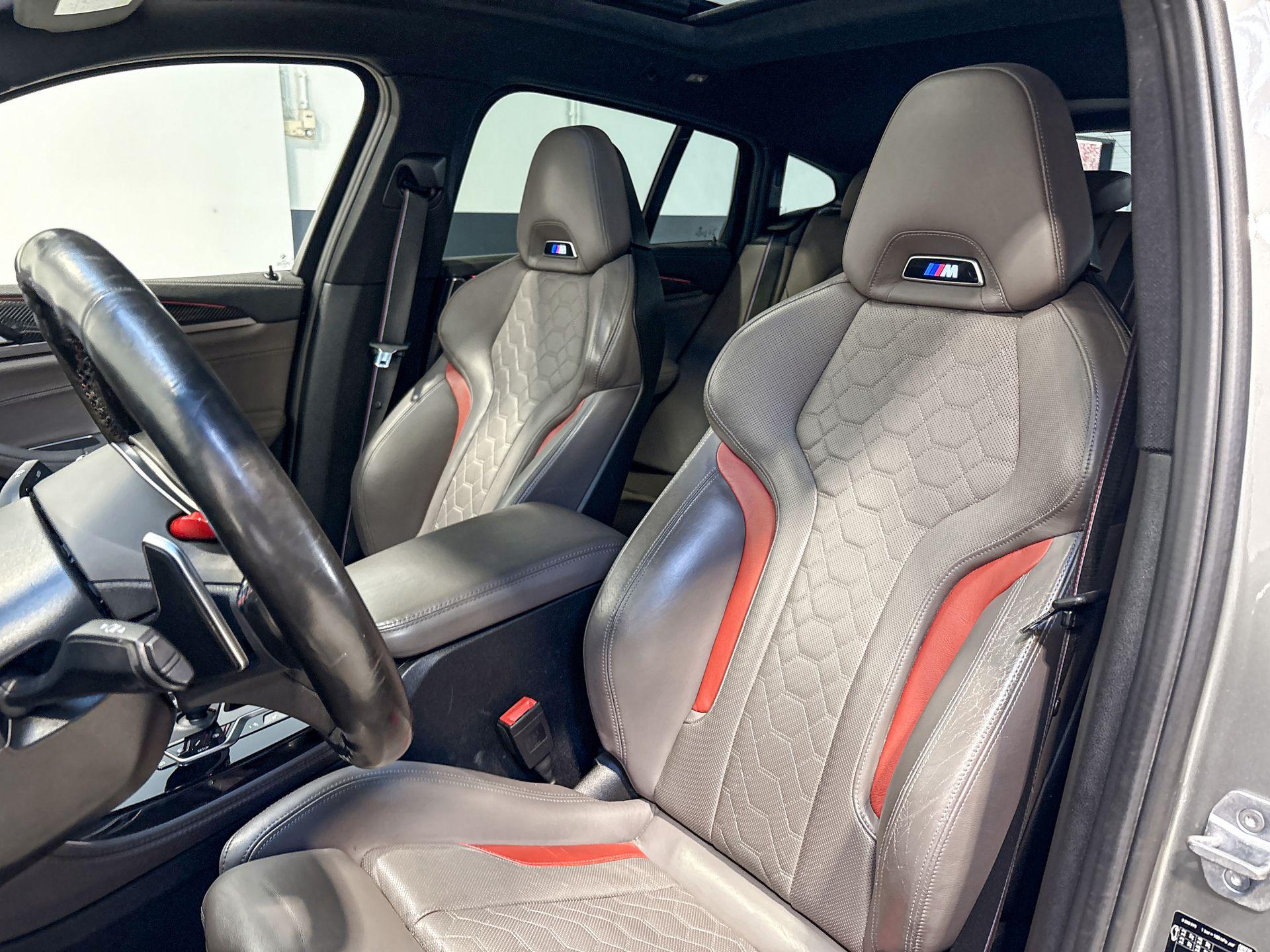 Foto van BMW X4 M Competition