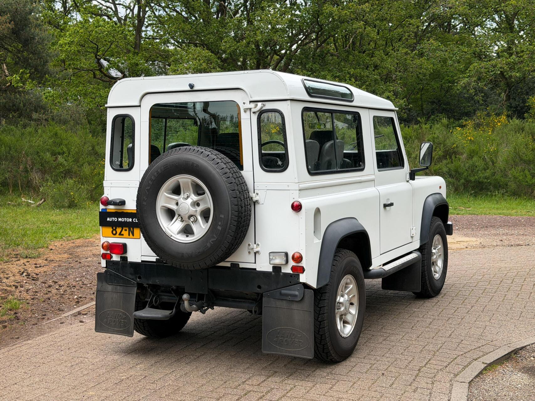 Foto van Land Rover Defender 90