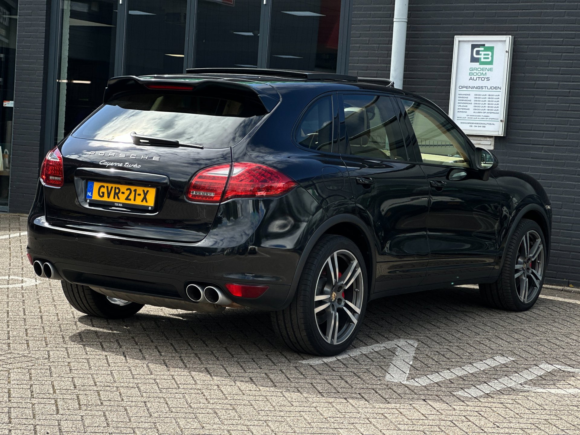 Foto van Porsche Cayenne Turbo