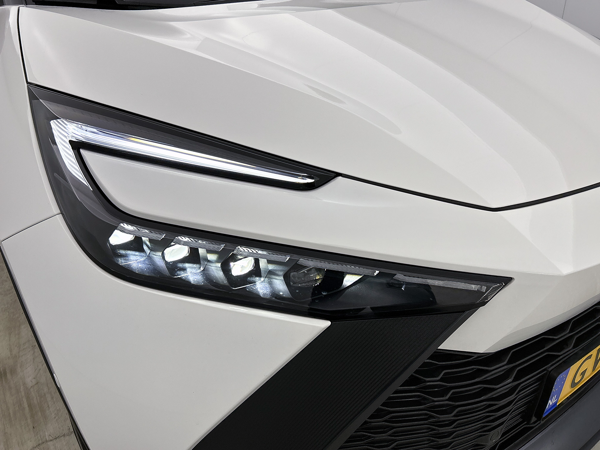 Foto van Toyota C-hr