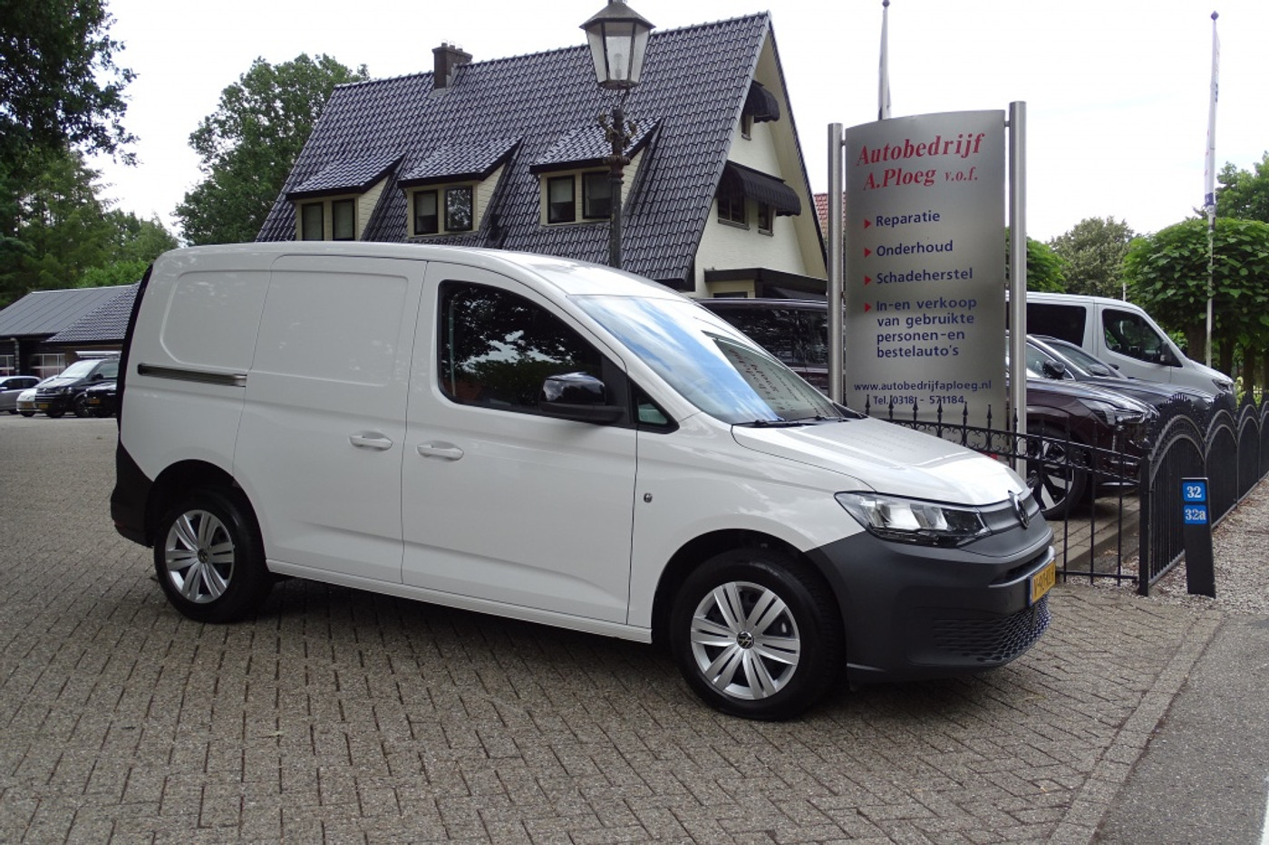 Volkswagen Caddy Modified Partition Wall 2.0 TDI Comfort VIRTUAL KLOK NIEUWSTAAT 2024 - voorkant