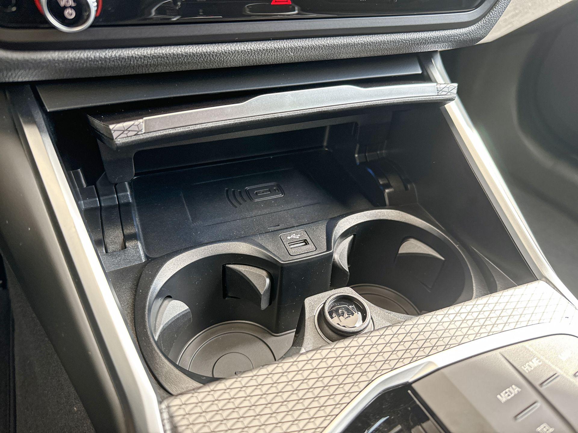 Foto van BMW 330e