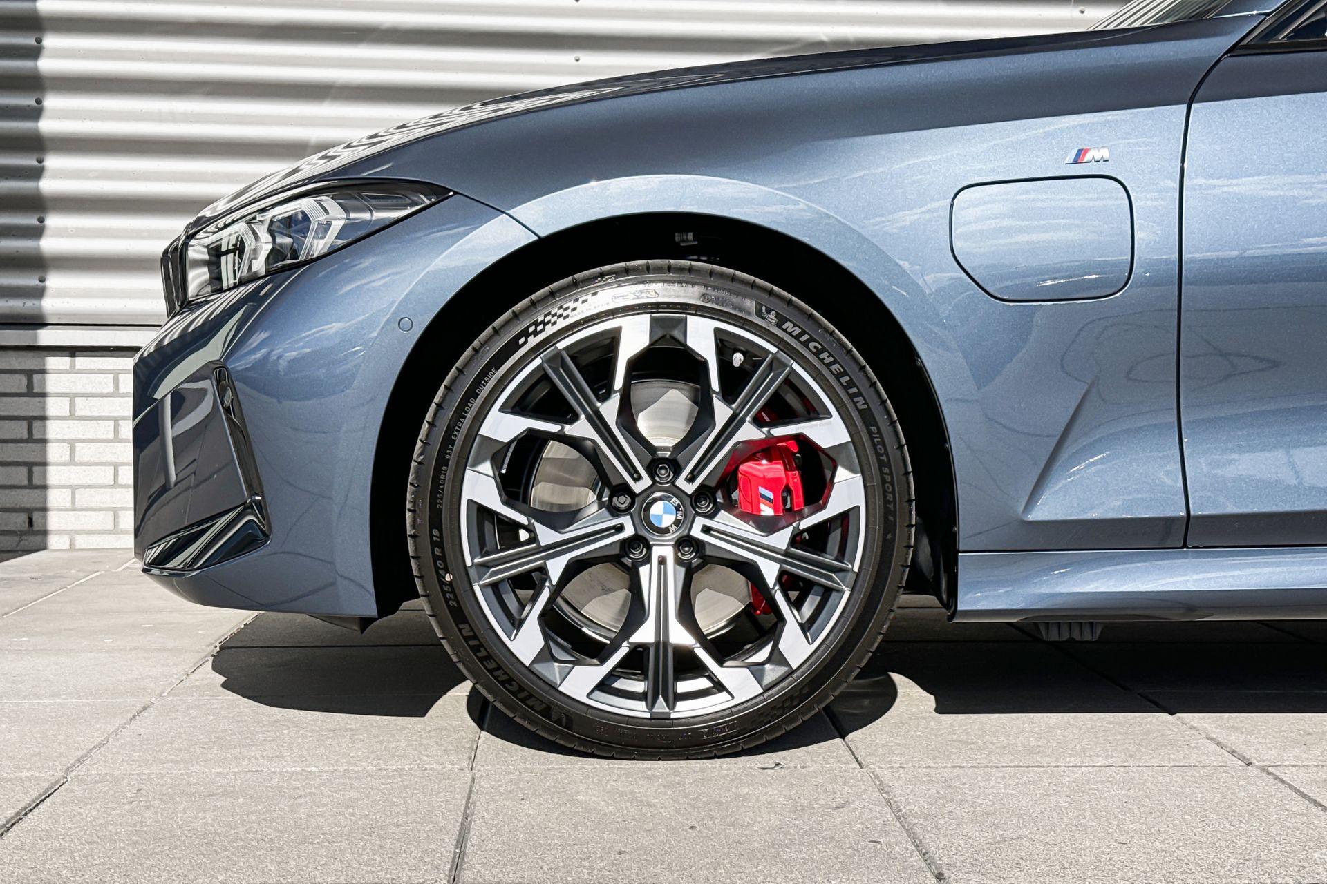 Foto van BMW 330e