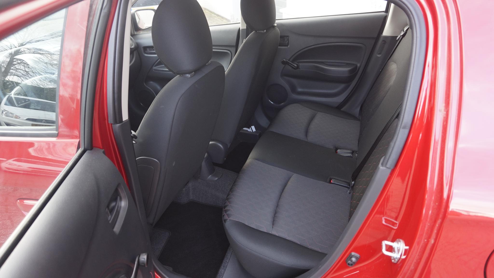 Foto van Mitsubishi Space Star