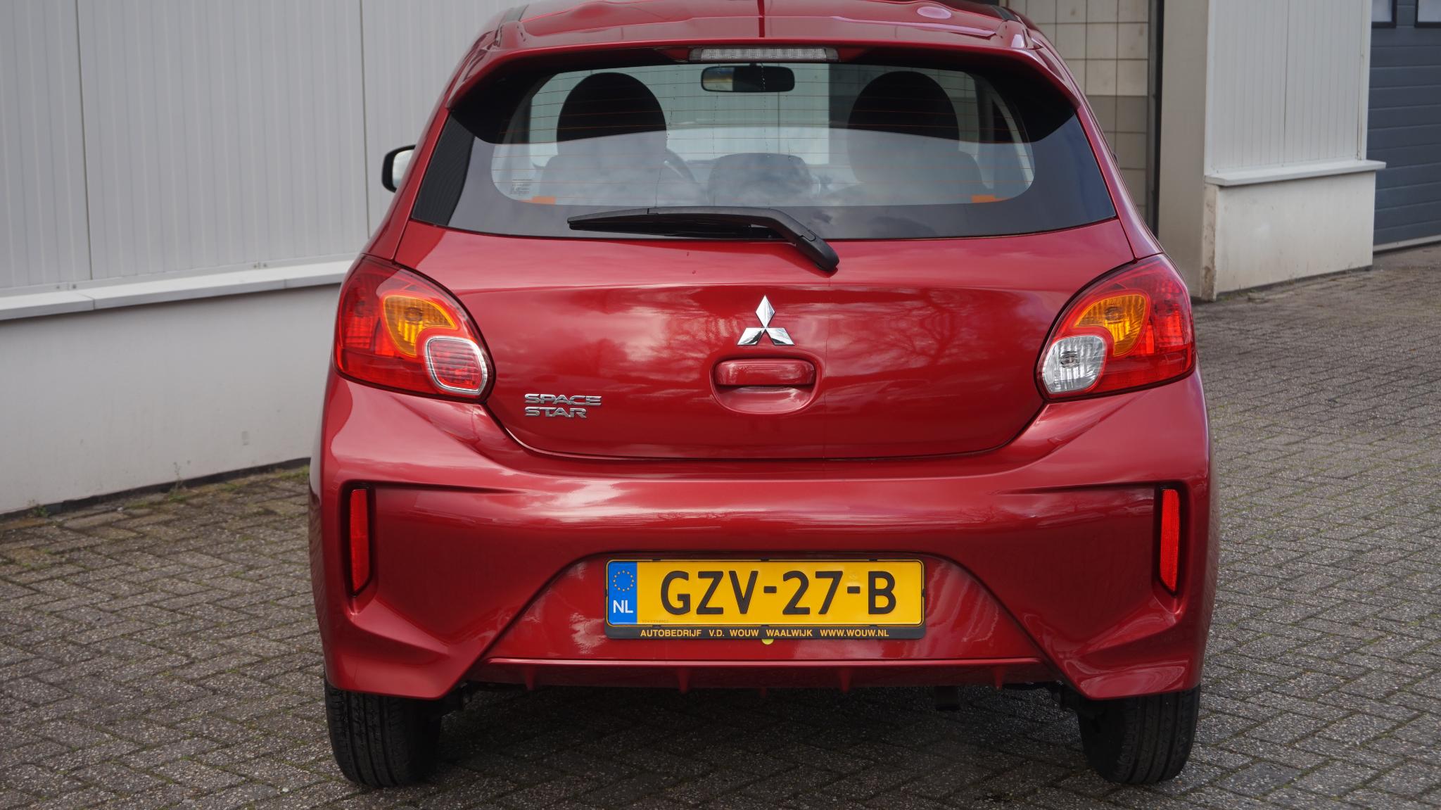Foto van Mitsubishi Space Star