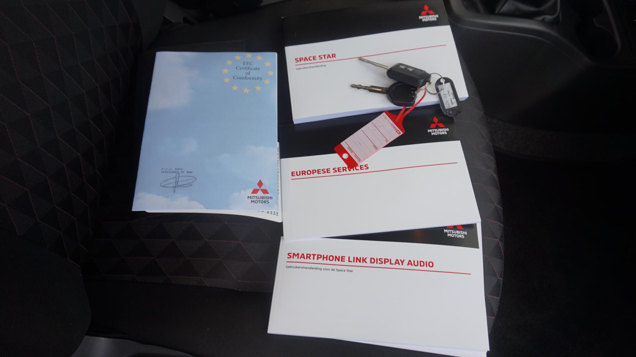Foto van Mitsubishi Space Star