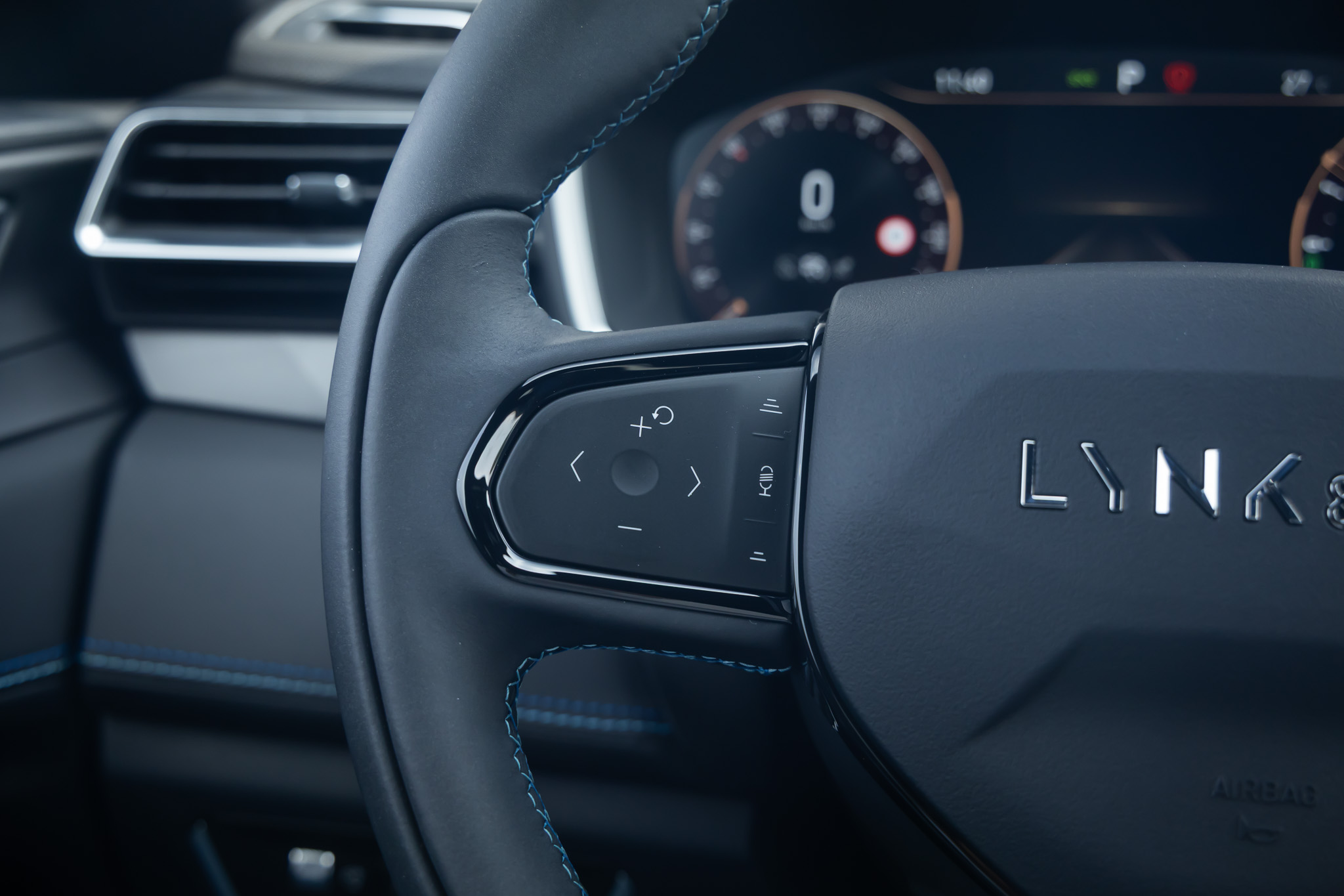 Foto van Lynk&co LYNK & Co 01