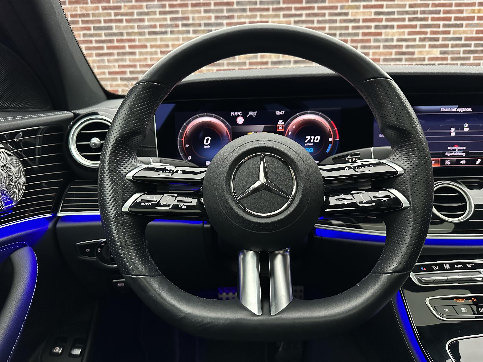 Foto van Mercedes-Benz E 300 E