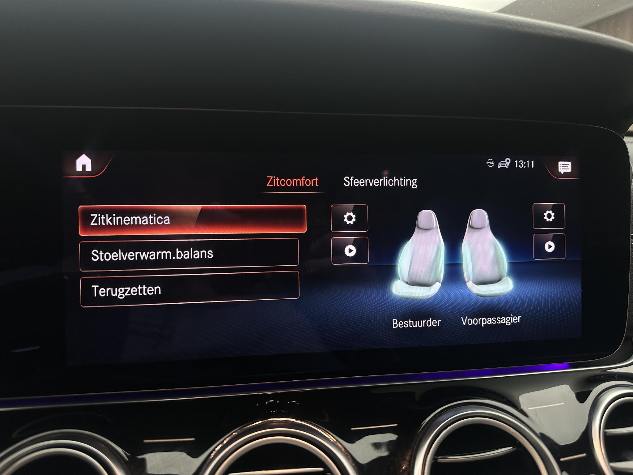 Foto van Mercedes-Benz E 300 E