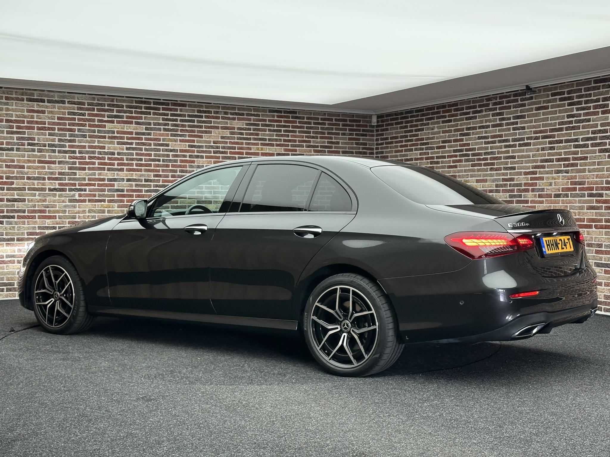 Foto van Mercedes-Benz E 300 E