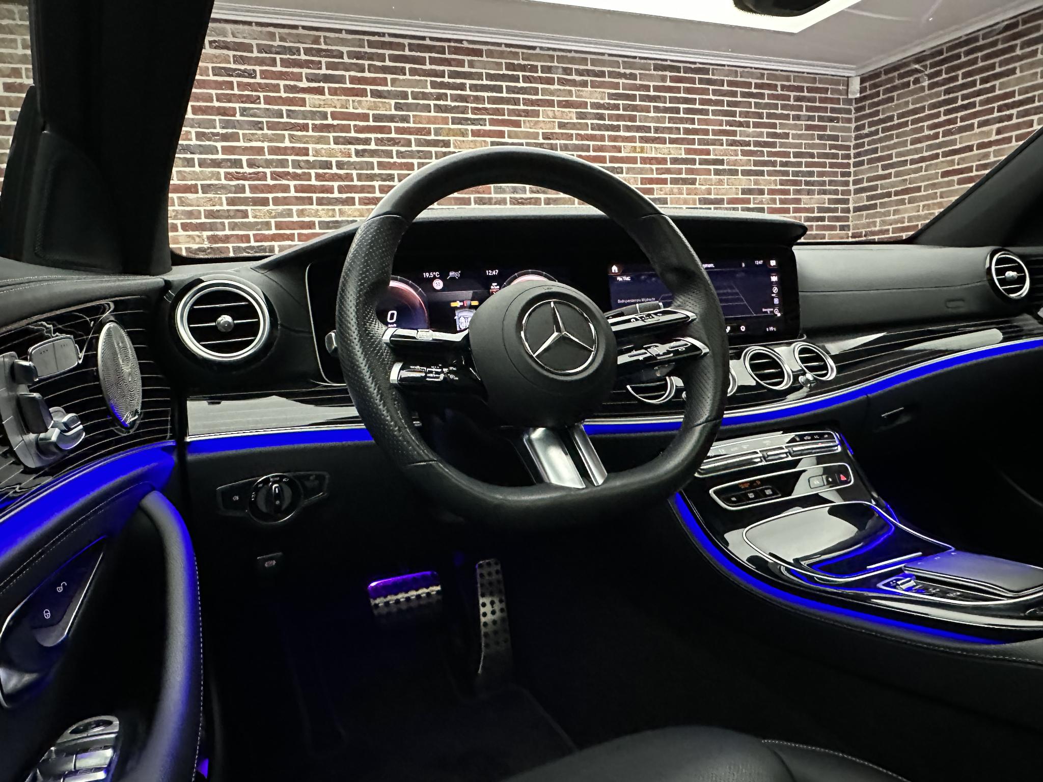 Foto van Mercedes-Benz E 300 E