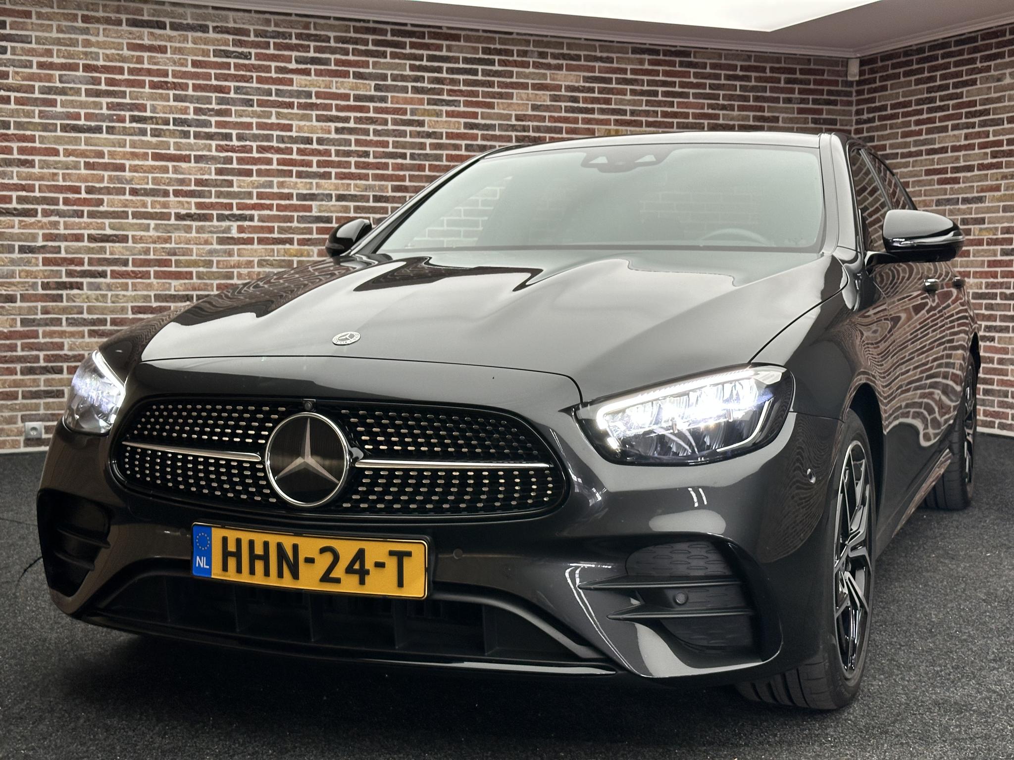 Foto van Mercedes-Benz E 300 E