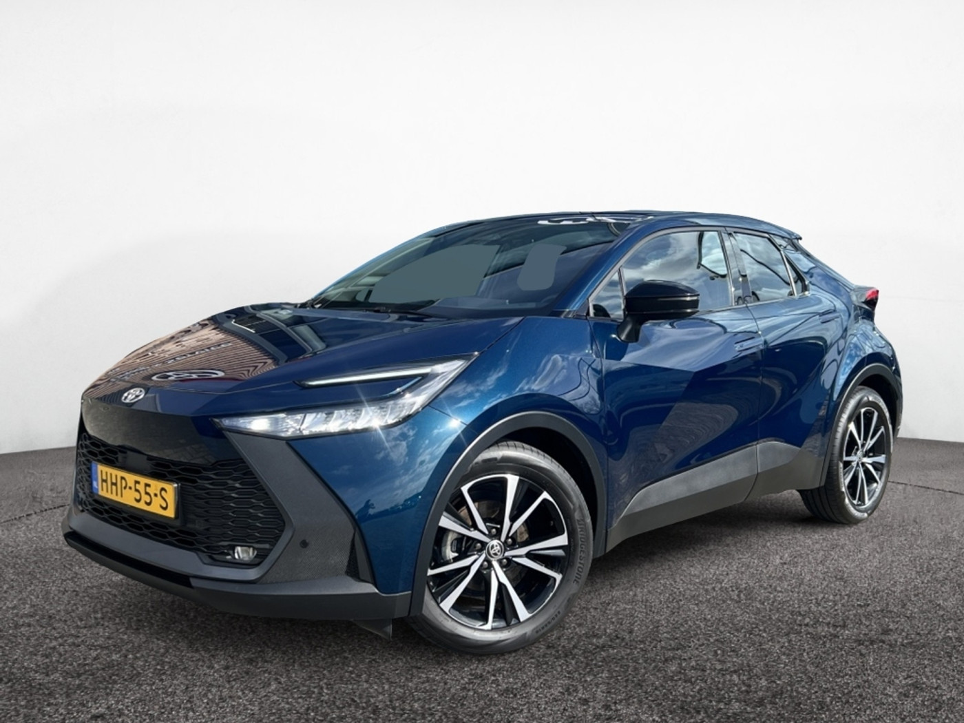 Toyota Toyota C-hr 1.8 Hybrid 140 Dyn 2025 - voorkant