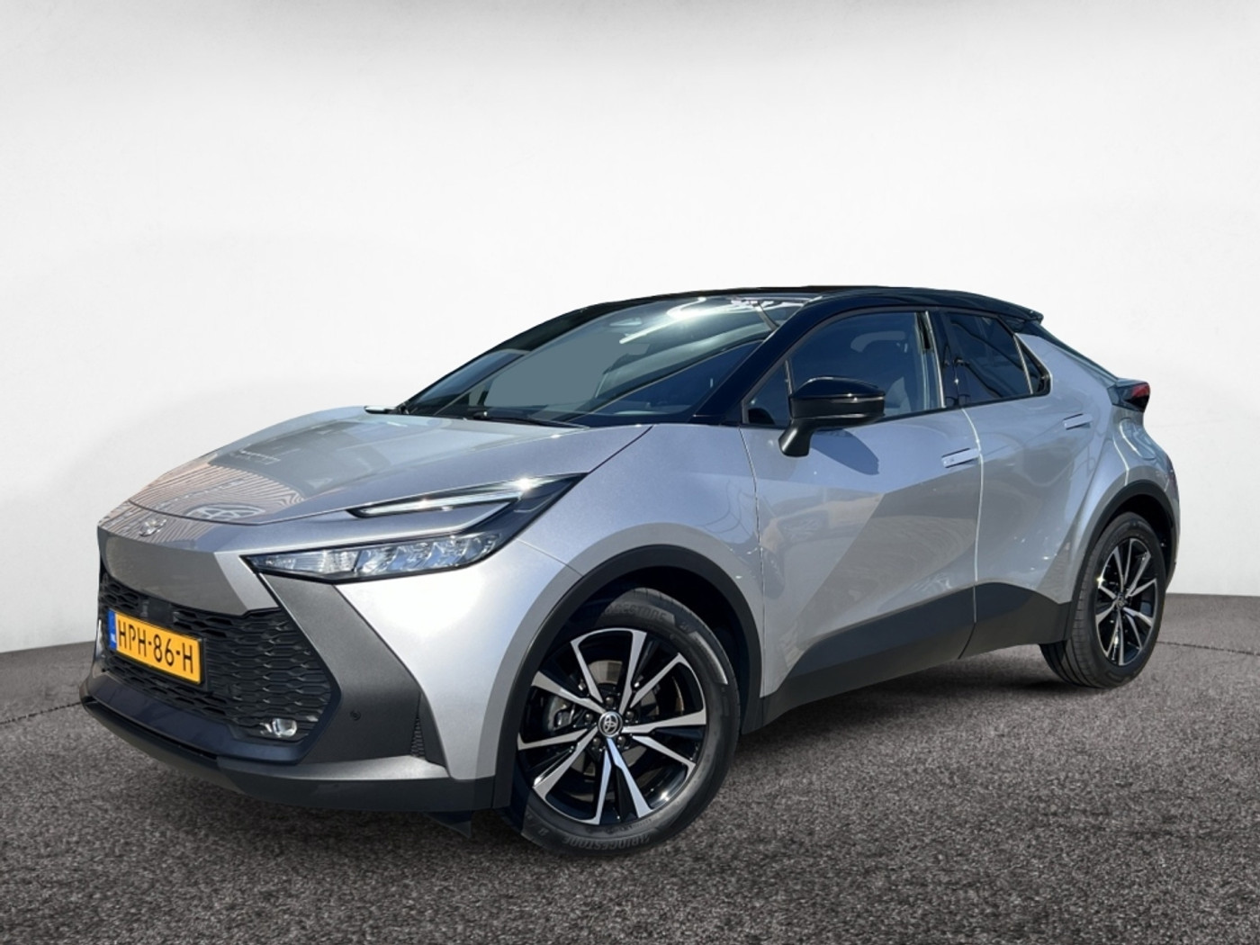 Toyota Toyota C-hr 1.8 Hybrid 140 Dyn 2025 - voorkant