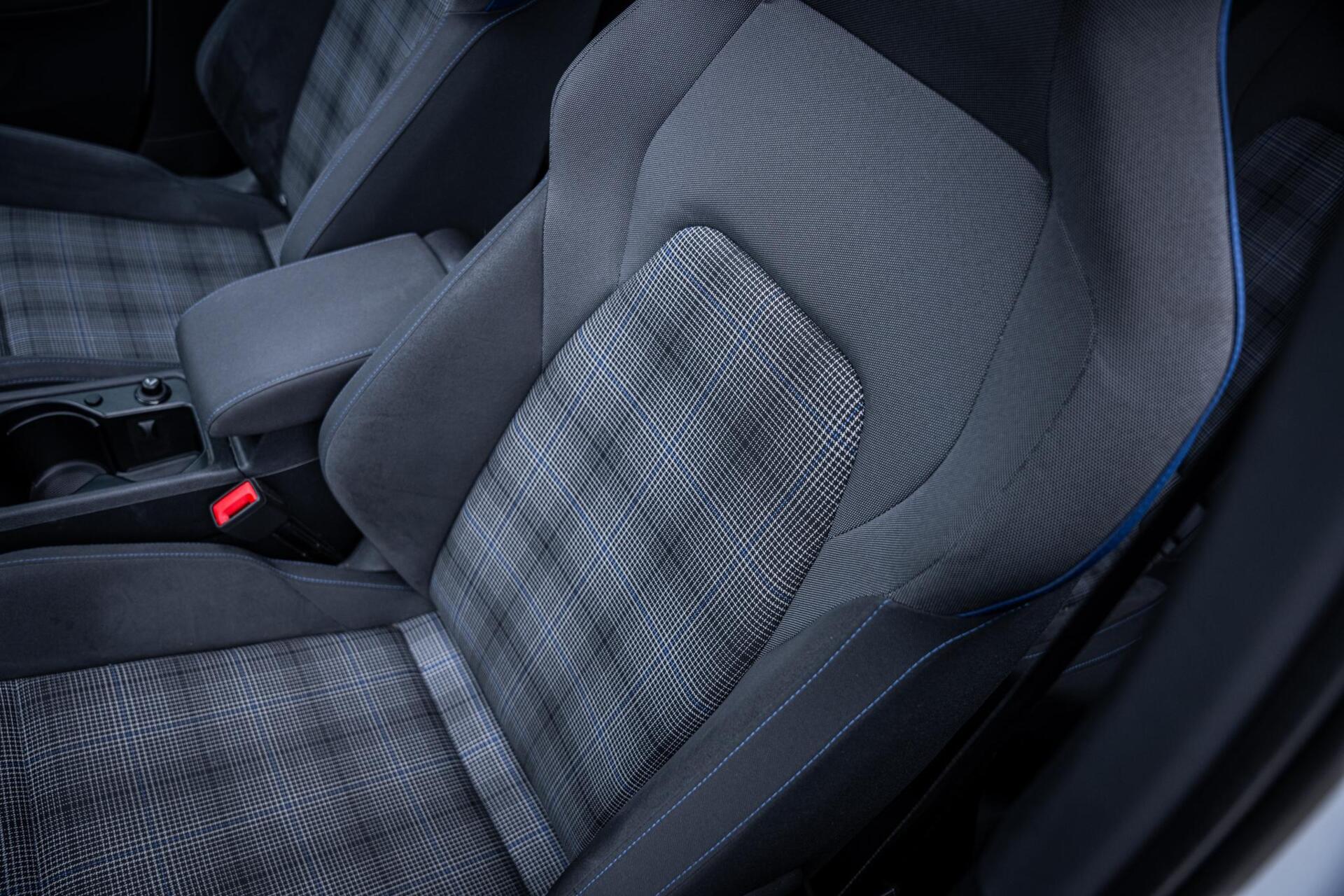 Foto van Volkswagen Golf GTE
