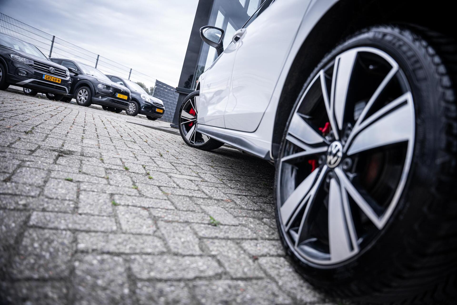 Foto van Volkswagen Golf GTE