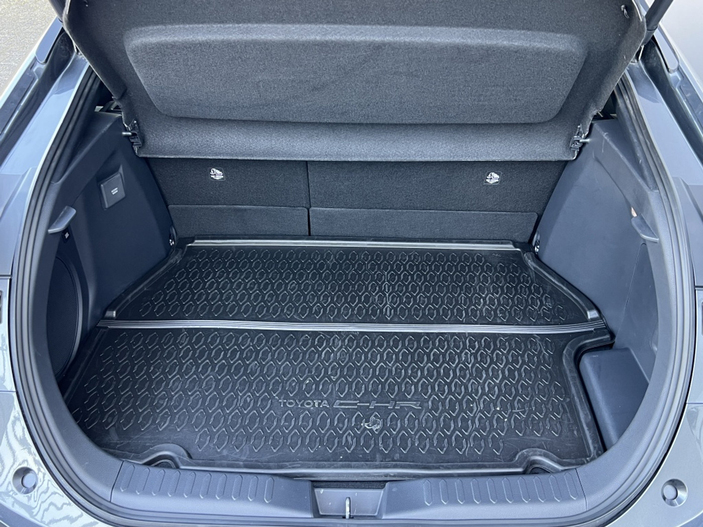 Foto van Toyota C-hr