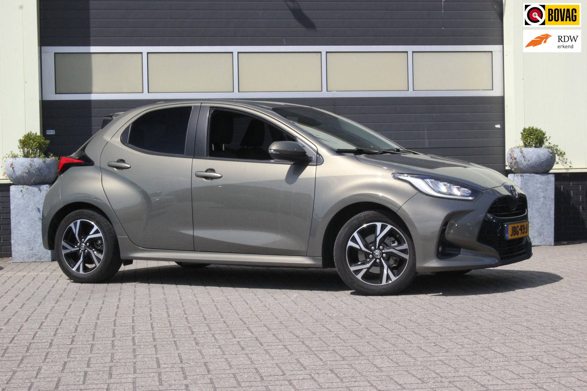 Toyota Toyota Yaris 1.5 Hybrid 115 Dynamic | Camera | Carplay | 2025 - voorkant