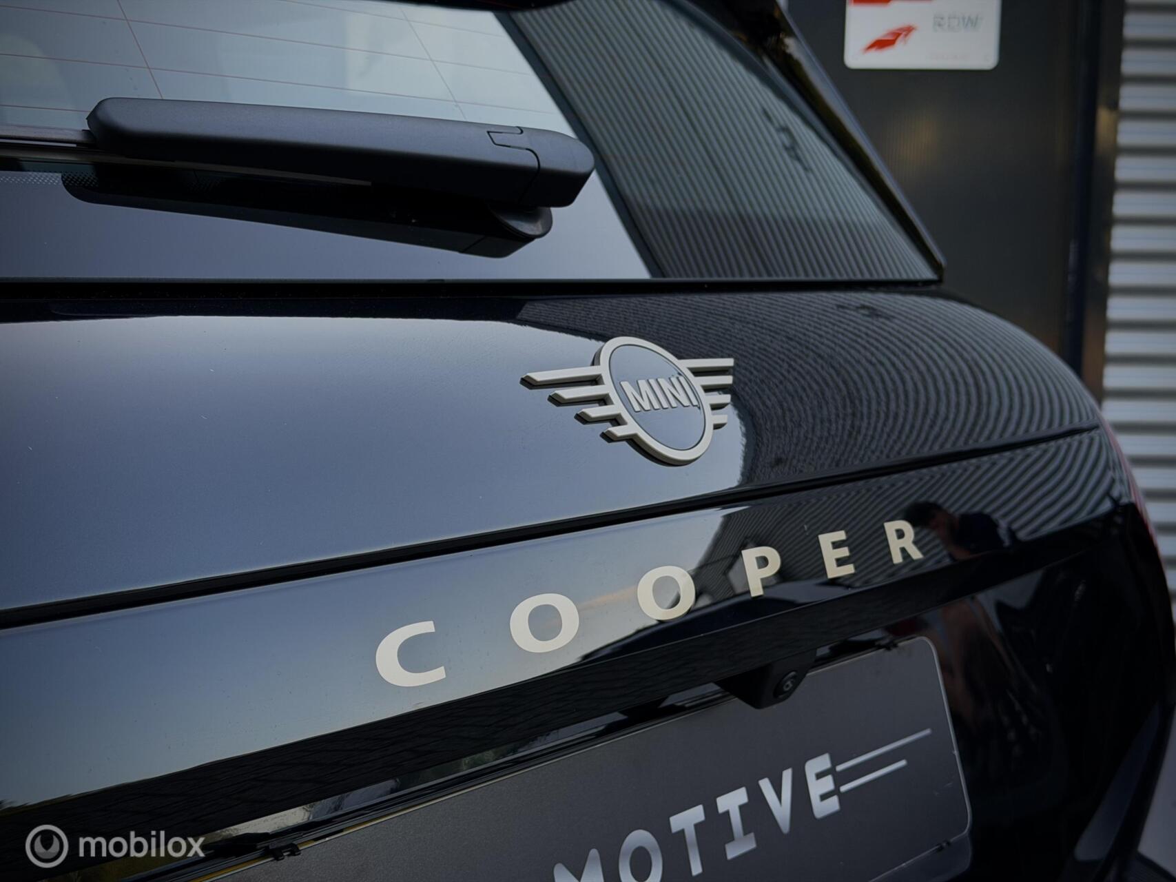 Foto van Mini Cooper E
