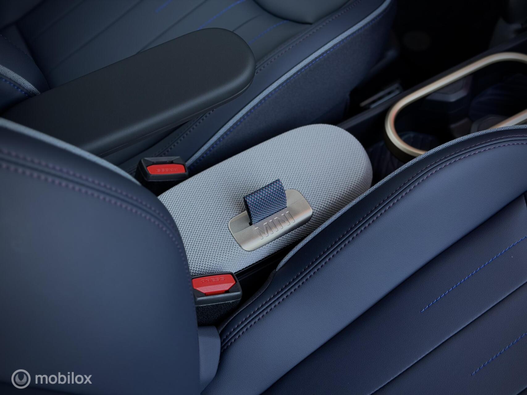 Foto van Mini Cooper E