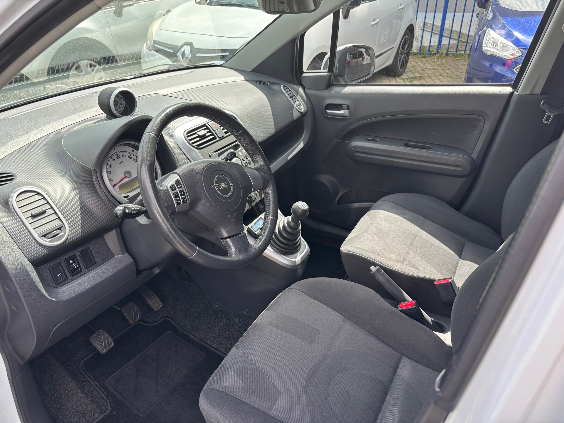 Foto van Opel Agila