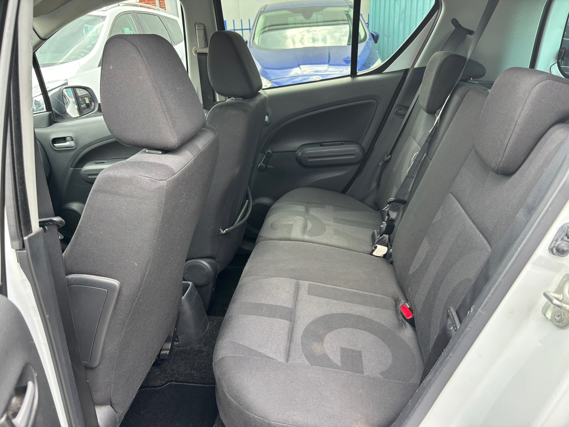 Foto van Opel Agila