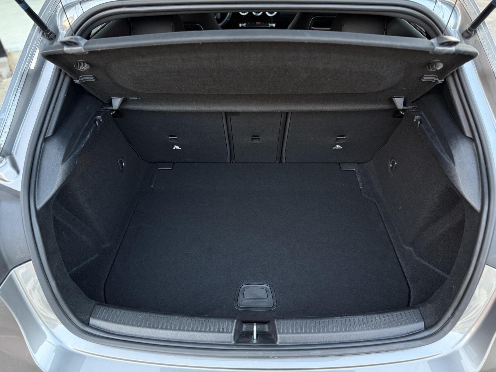 Foto van Mercedes-Benz A 220