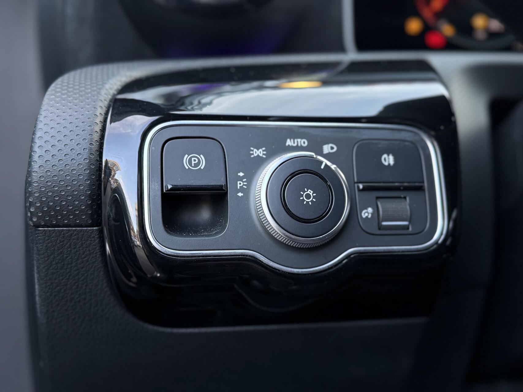 Foto van Mercedes-Benz A 220