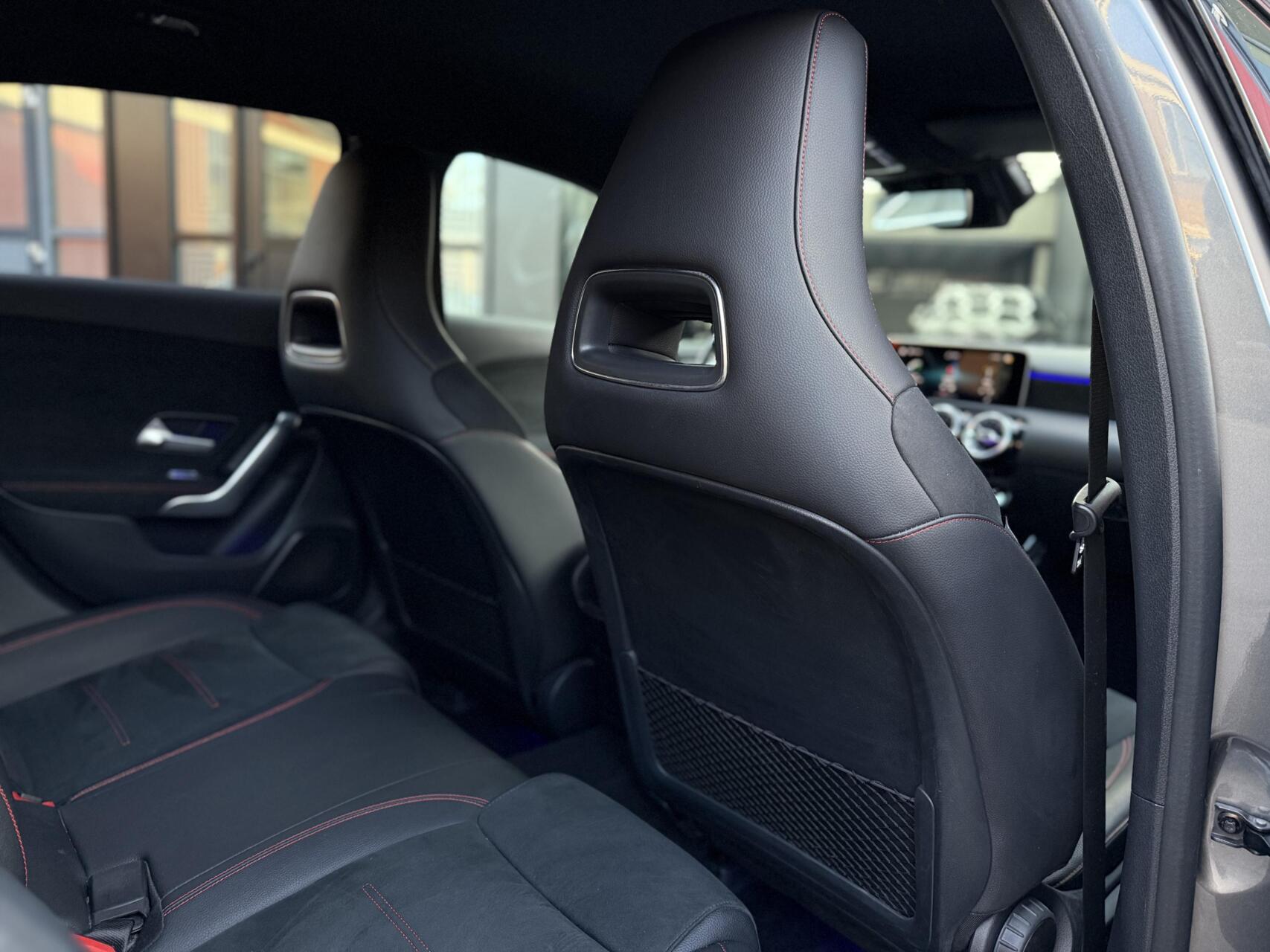 Foto van Mercedes-Benz A 220