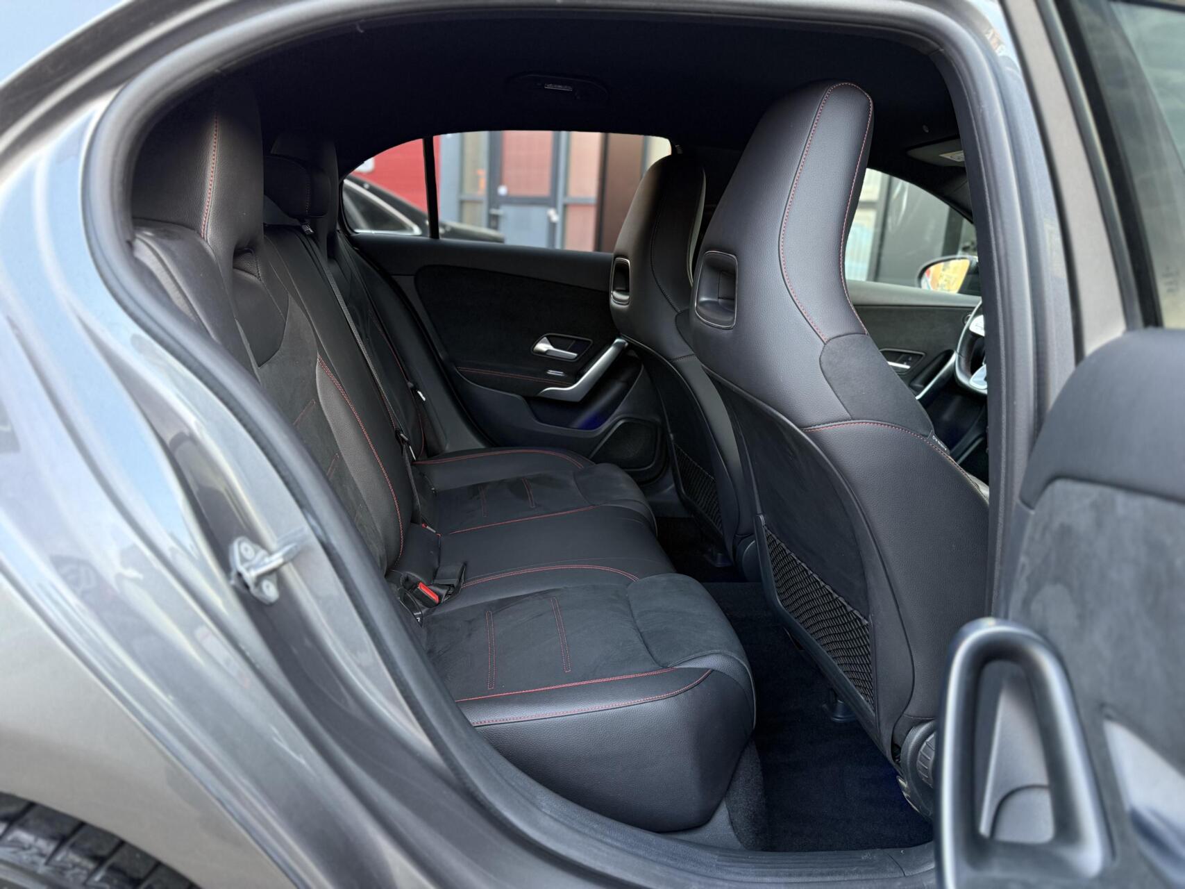 Foto van Mercedes-Benz A 220