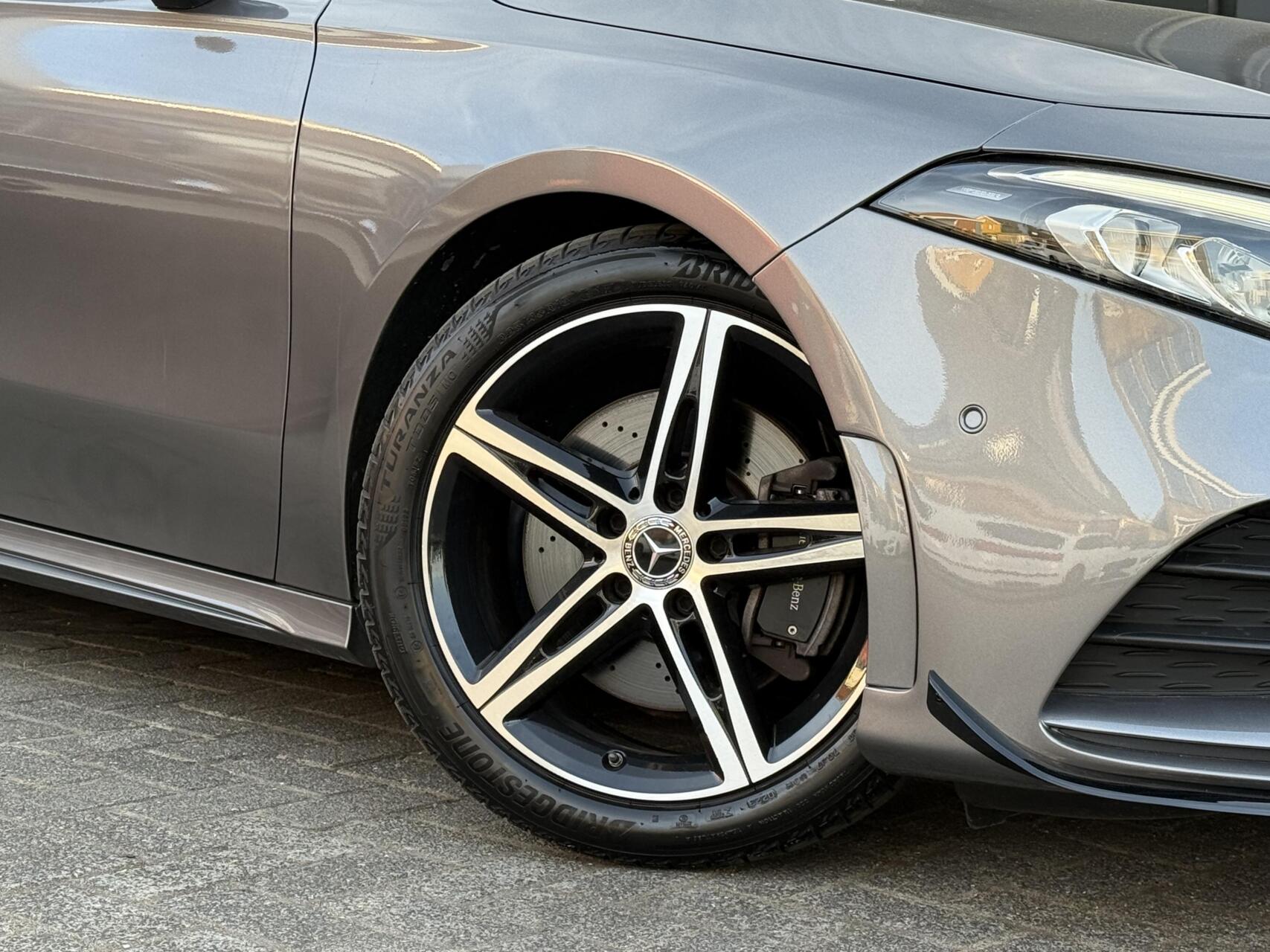 Foto van Mercedes-Benz A 220