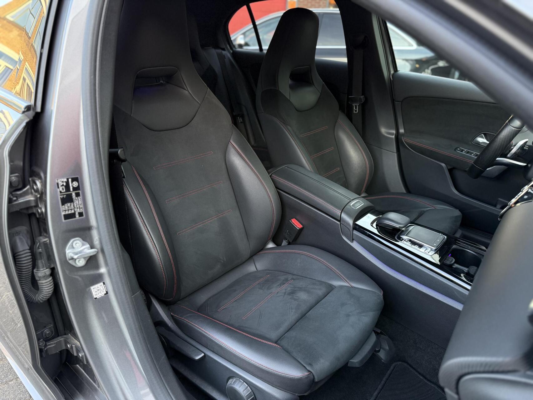 Foto van Mercedes-Benz A 220
