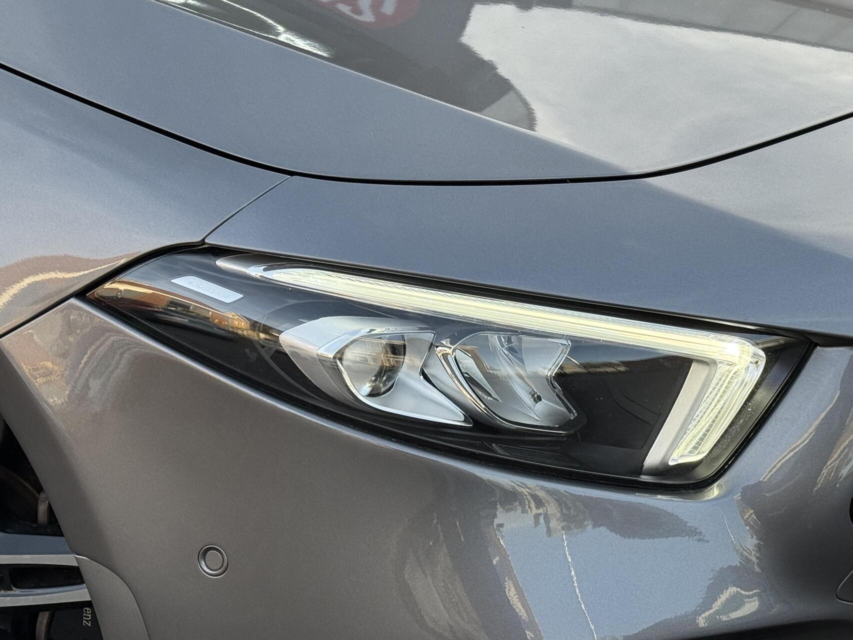 Foto van Mercedes-Benz A 220