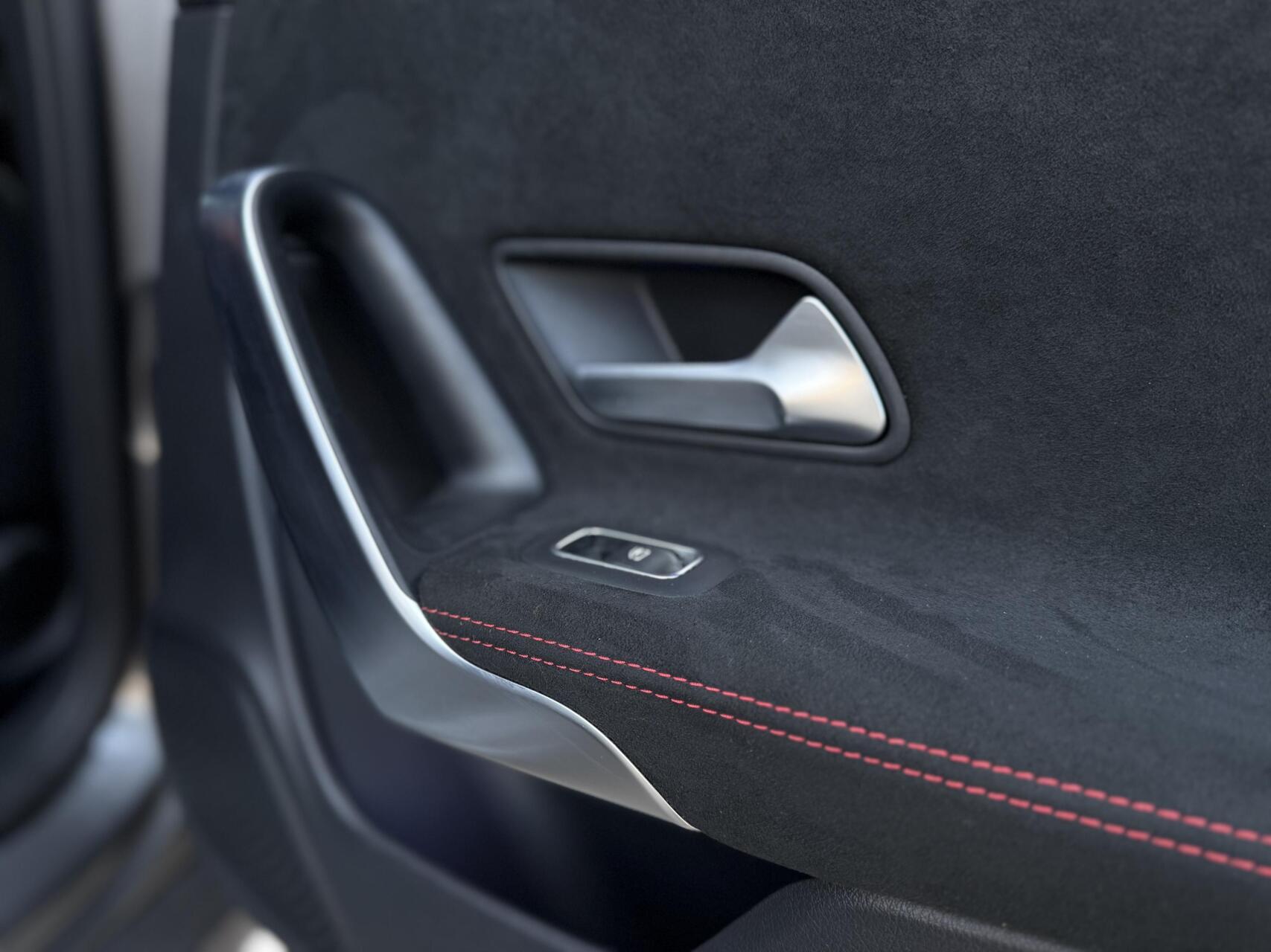Foto van Mercedes-Benz A 220