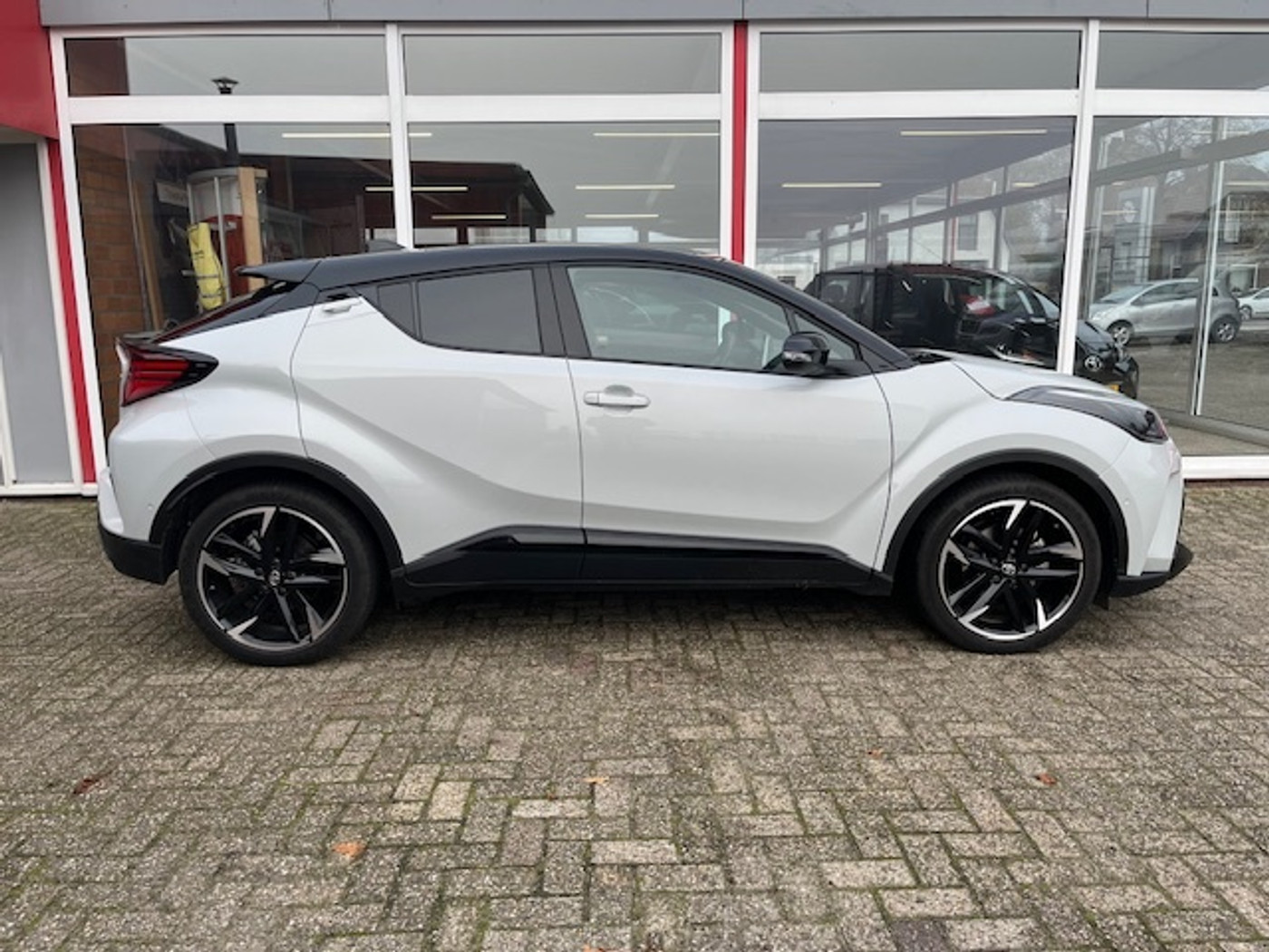 Foto van Toyota Toyota C-hr