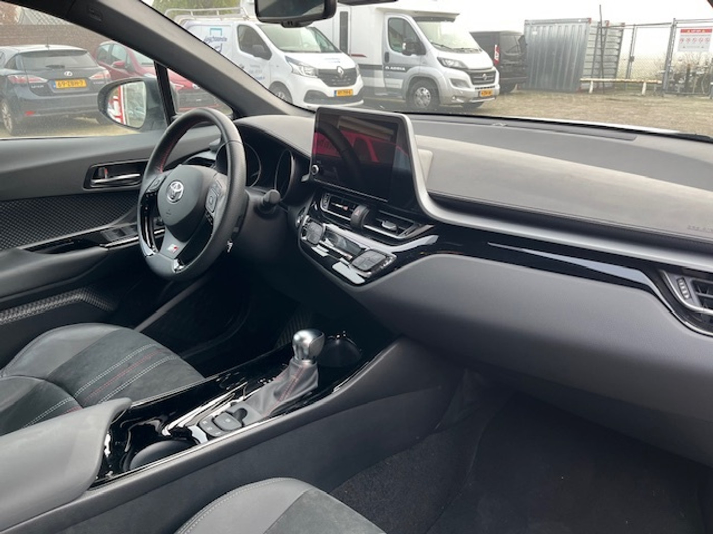 Foto van Toyota Toyota C-hr