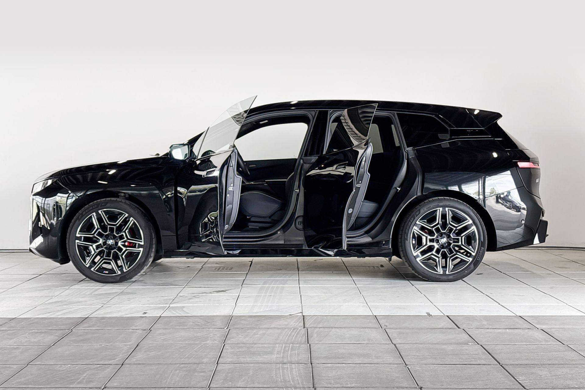 Foto van BMW Ix Xdrive60