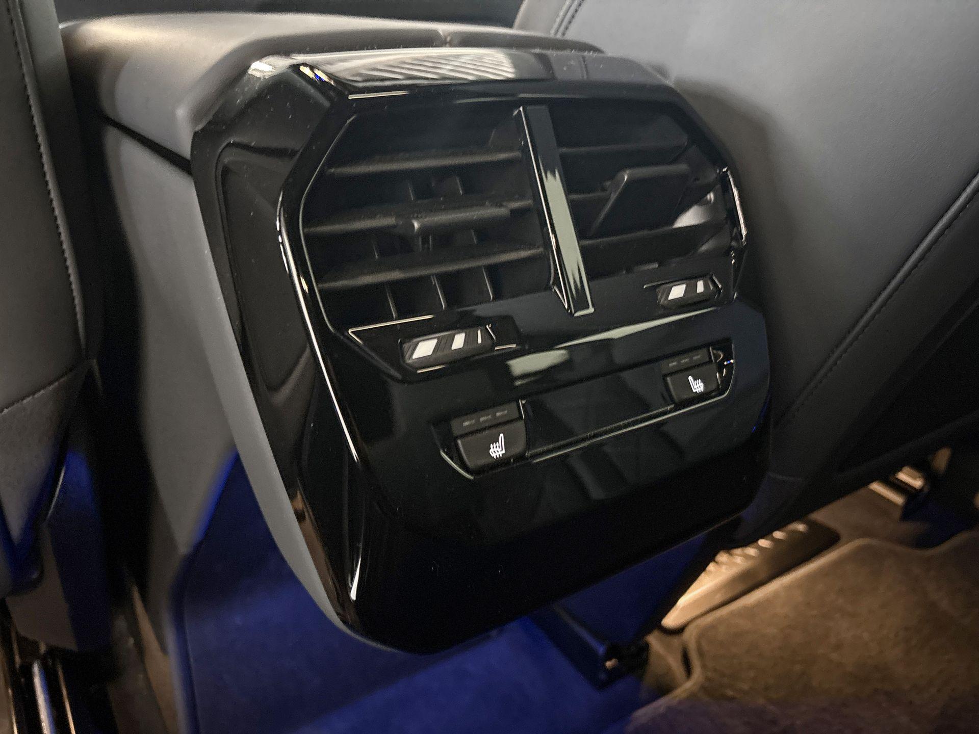 Foto van BMW Ix Xdrive60