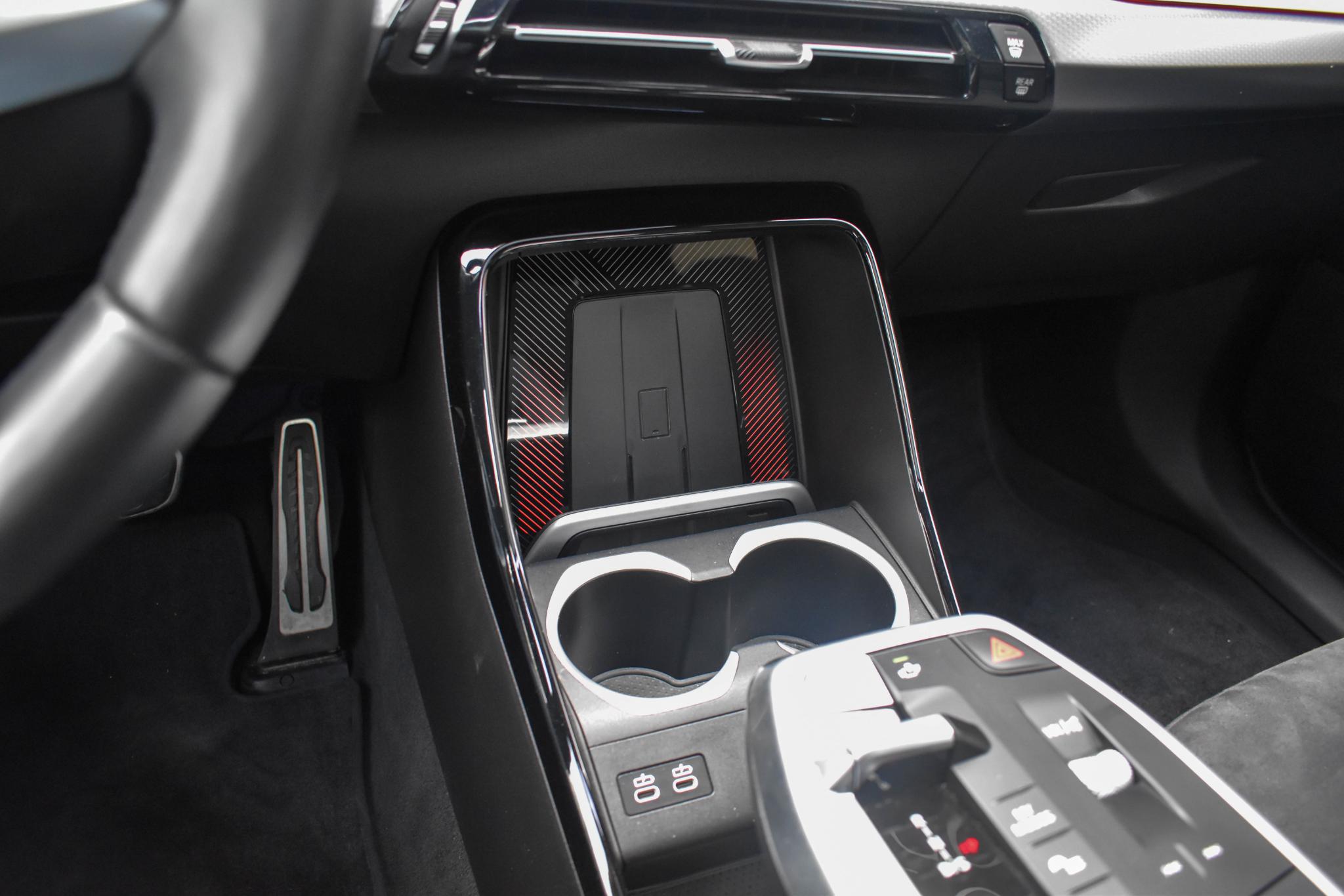 Foto van BMW X1 Xdrive25e