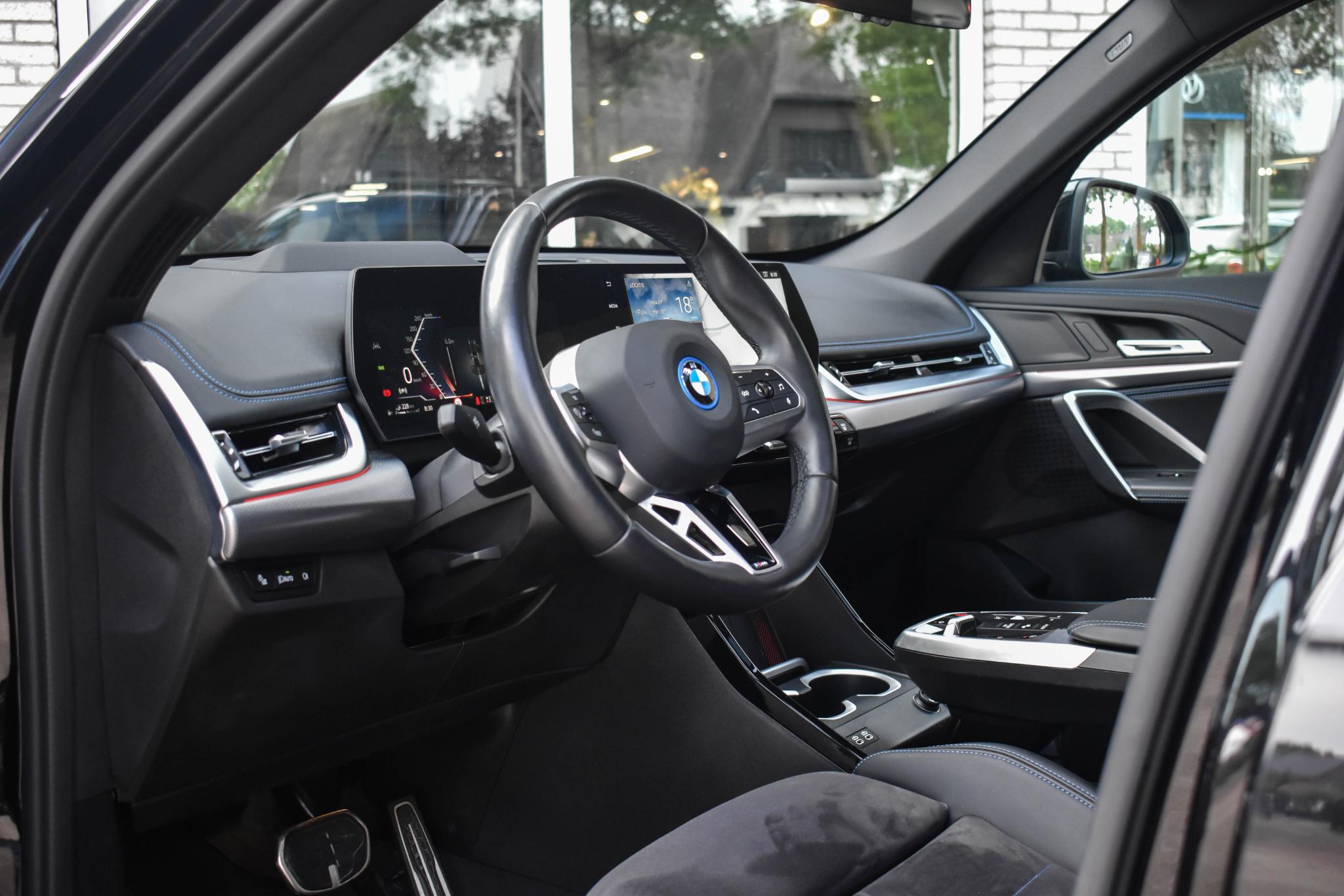 Foto van BMW X1 Xdrive25e