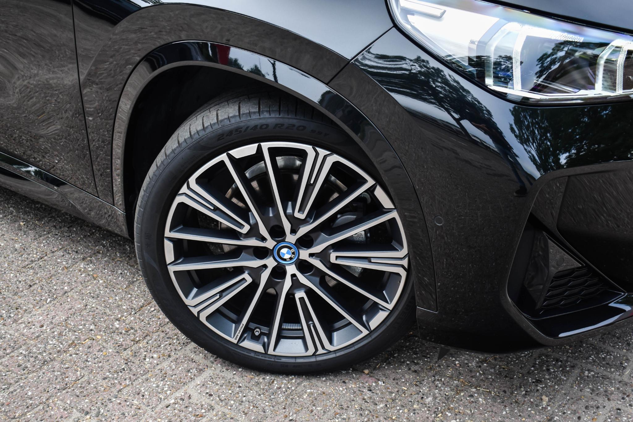 Foto van BMW X1 Xdrive25e