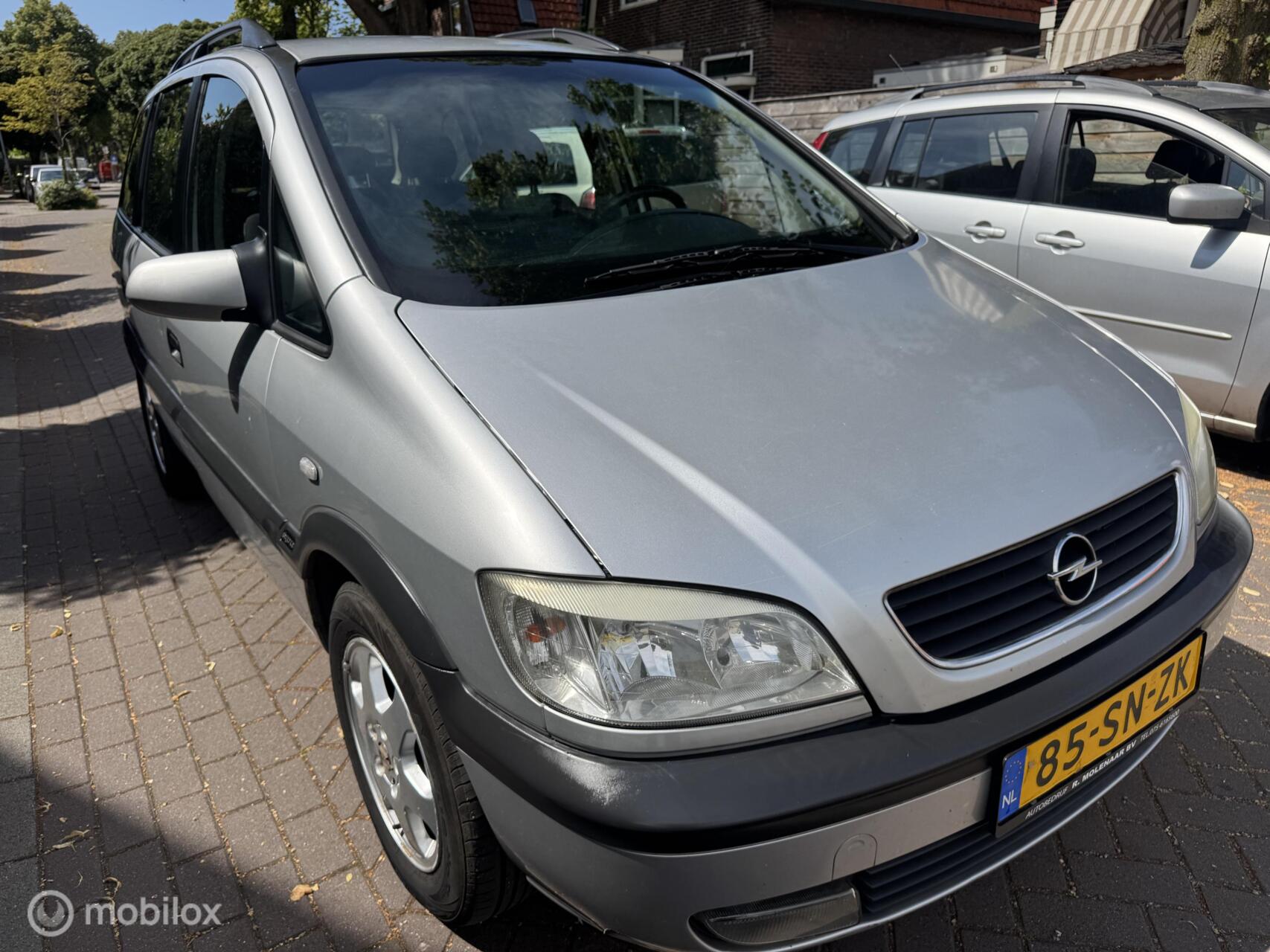 Foto van Opel Zafira-a