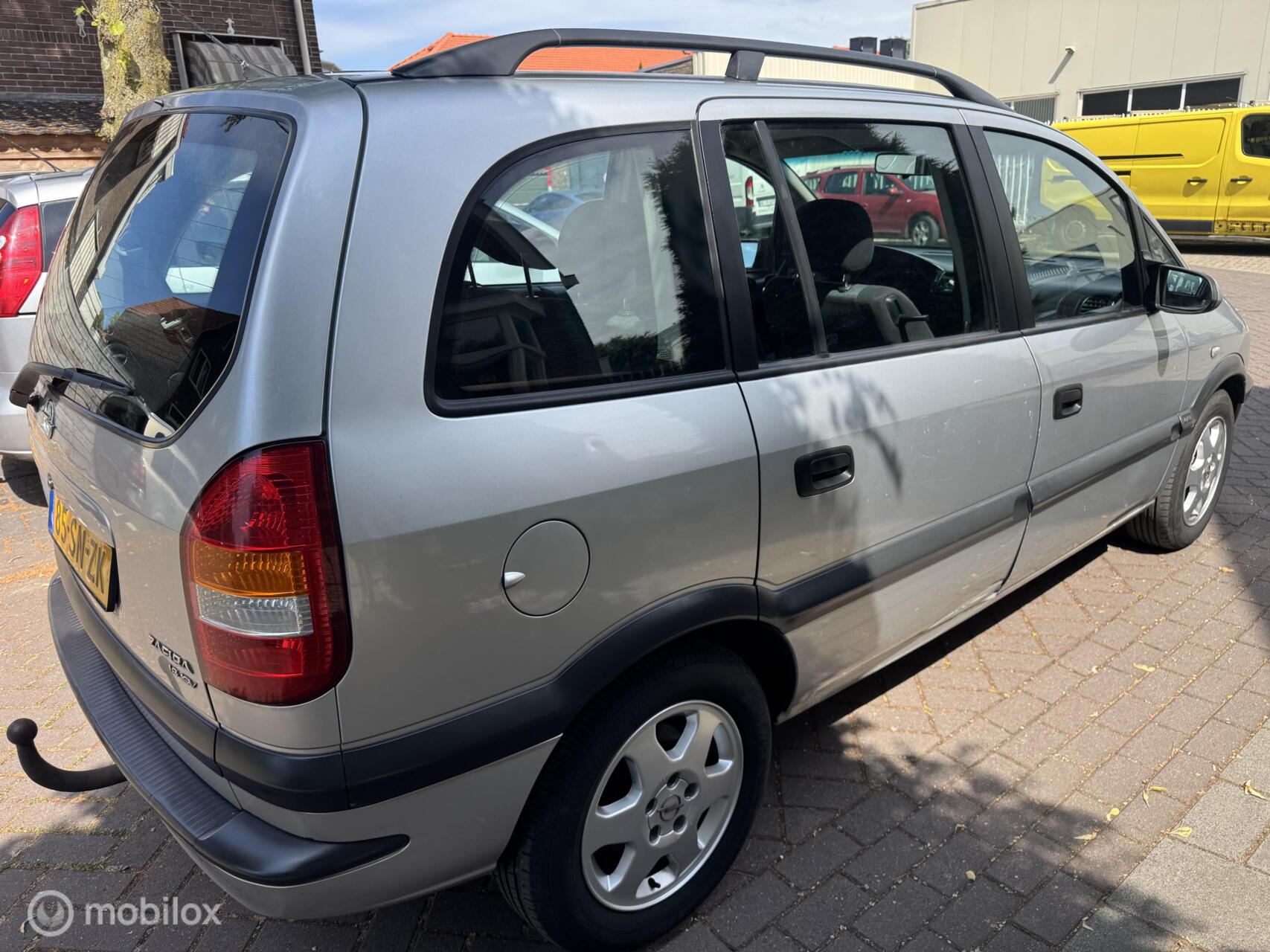 Foto van Opel Zafira-a