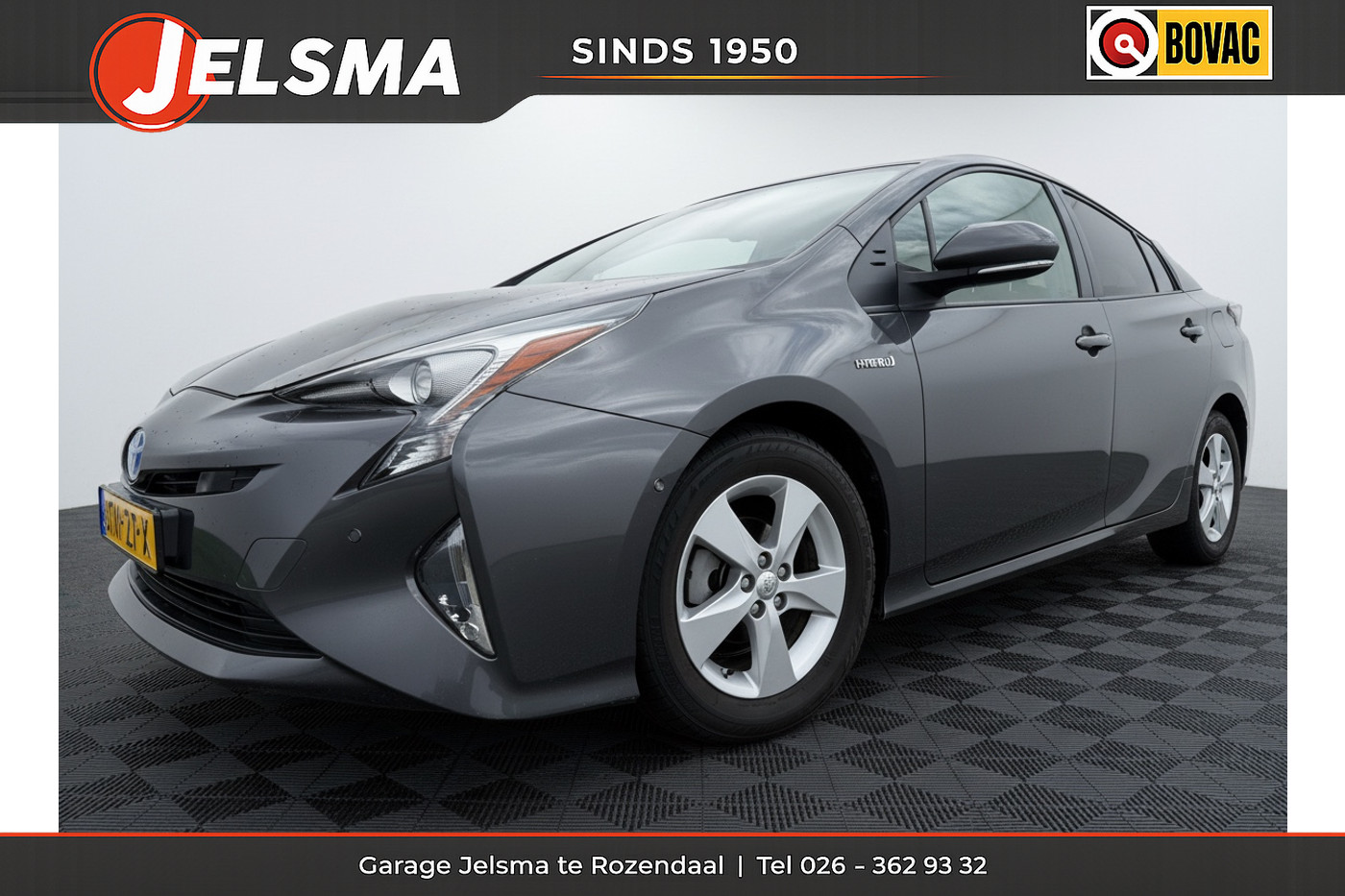 Toyota Prius 1.8 Dynamic 2018 - voorkant