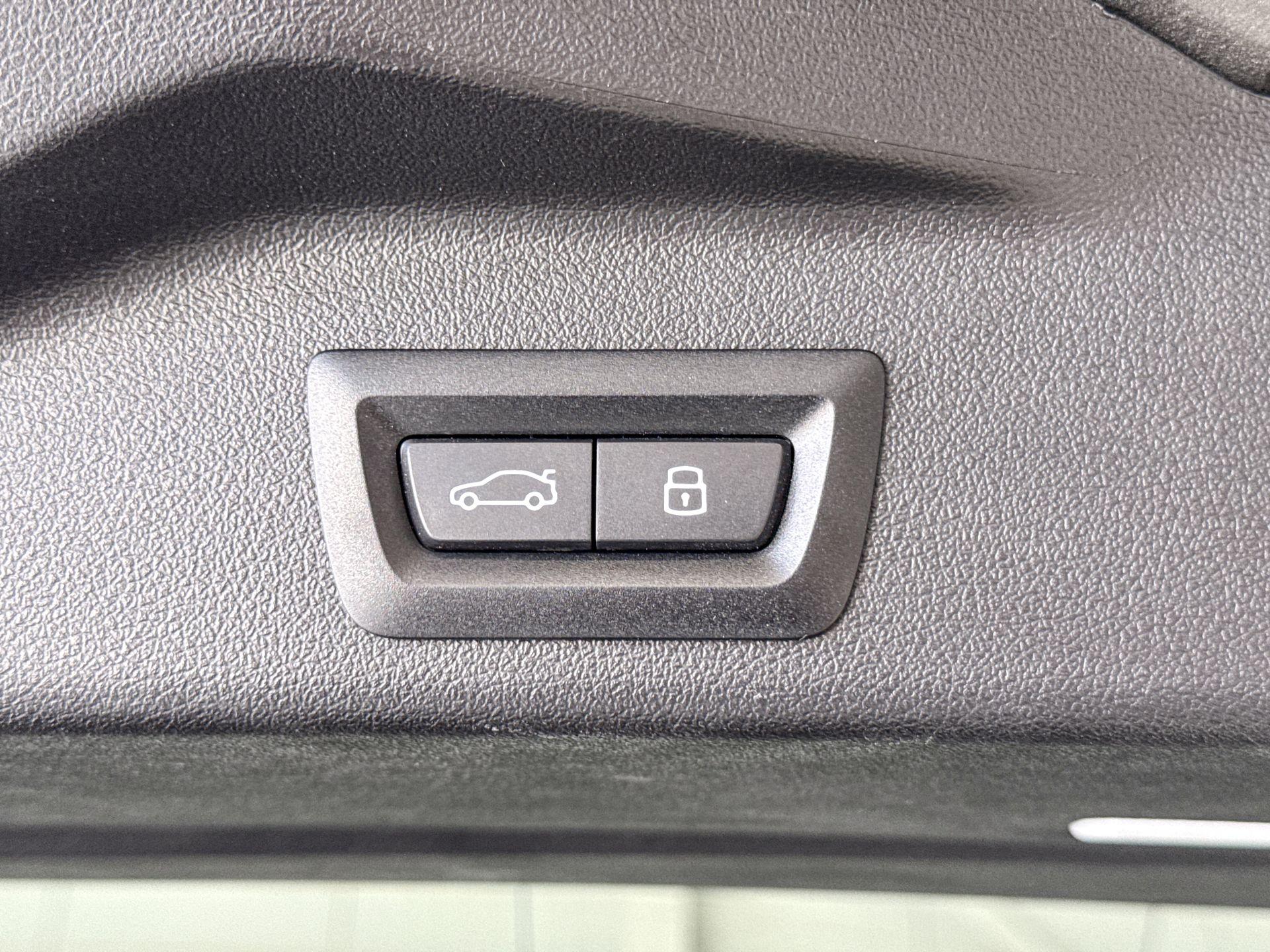 Foto van BMW X5 Xdrive50e