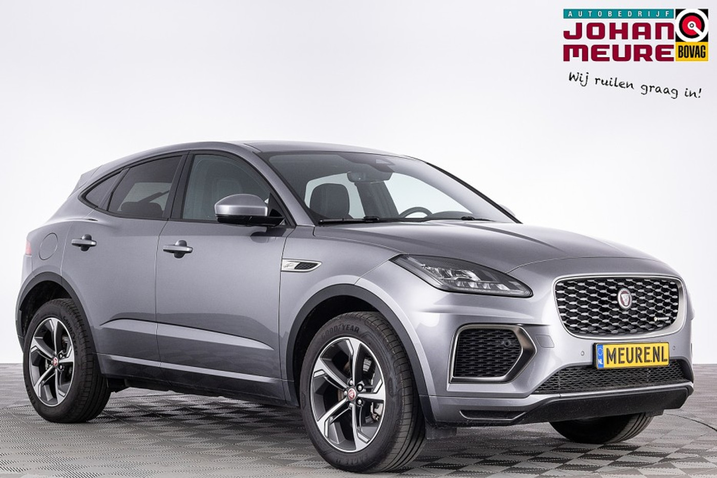 Jaguar E-pace 1.5 P300e AWD R-Dynamic S | PANORAMADAK | LEDER | EL. Stoelen | Trekhaak . 2022 - voorkant
