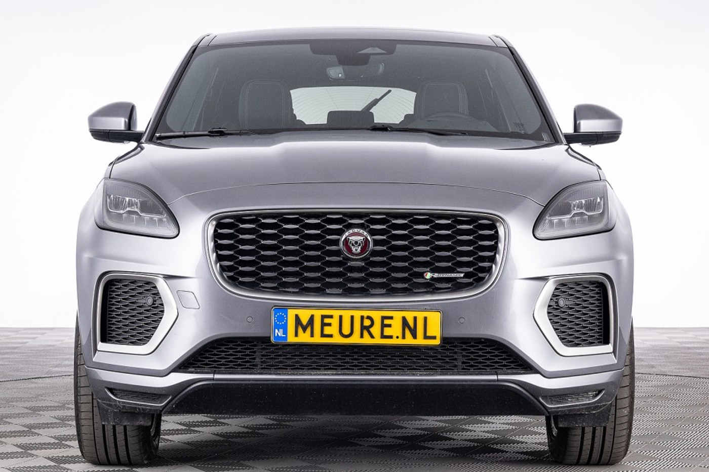 Foto van Jaguar E-pace