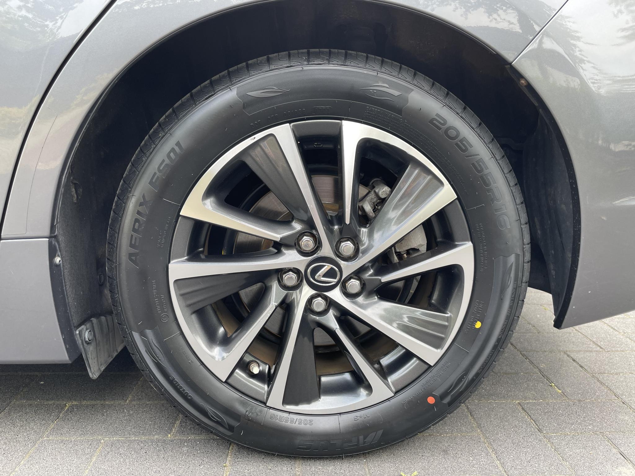 Foto van Lexus CT