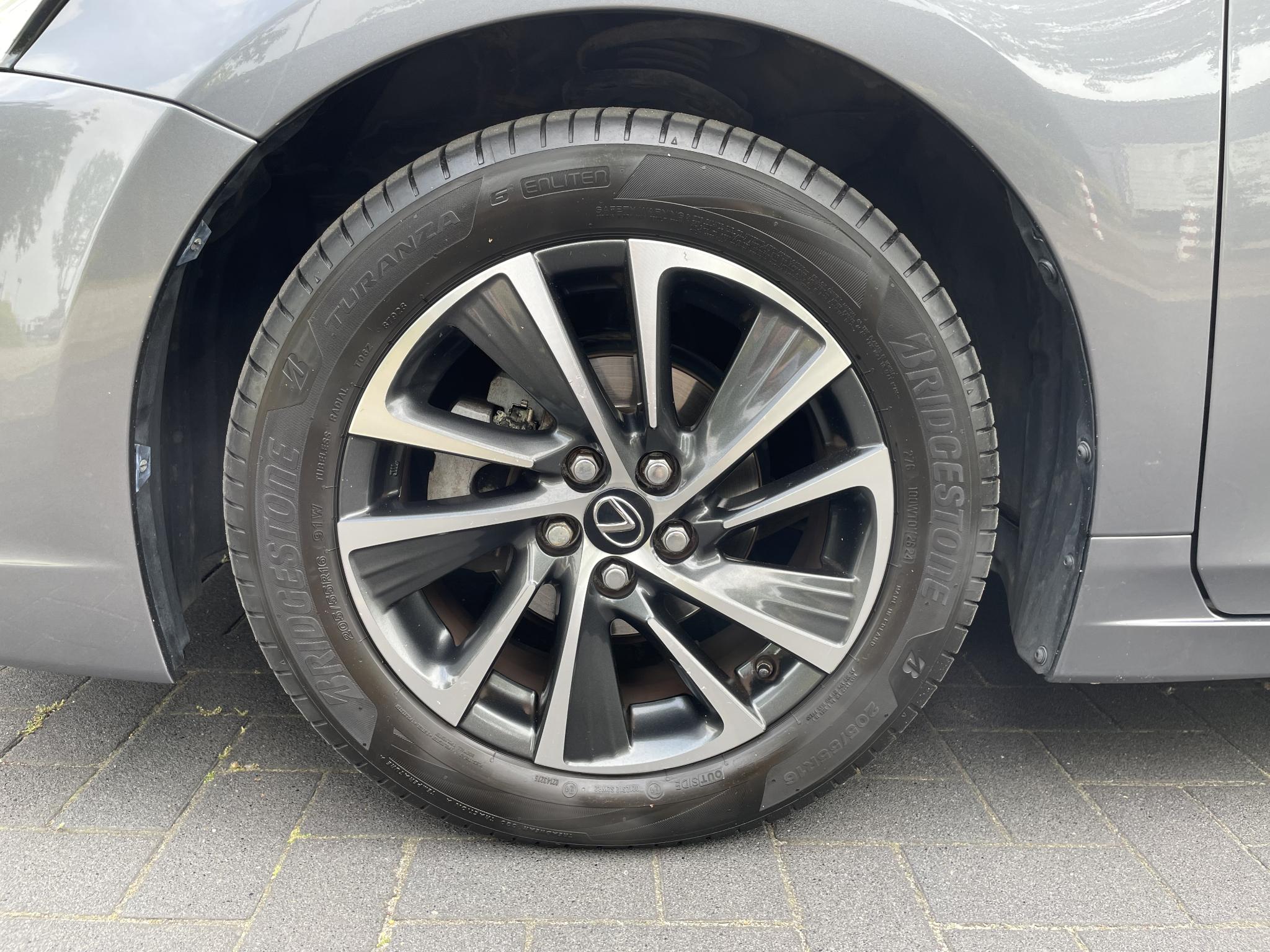 Foto van Lexus CT