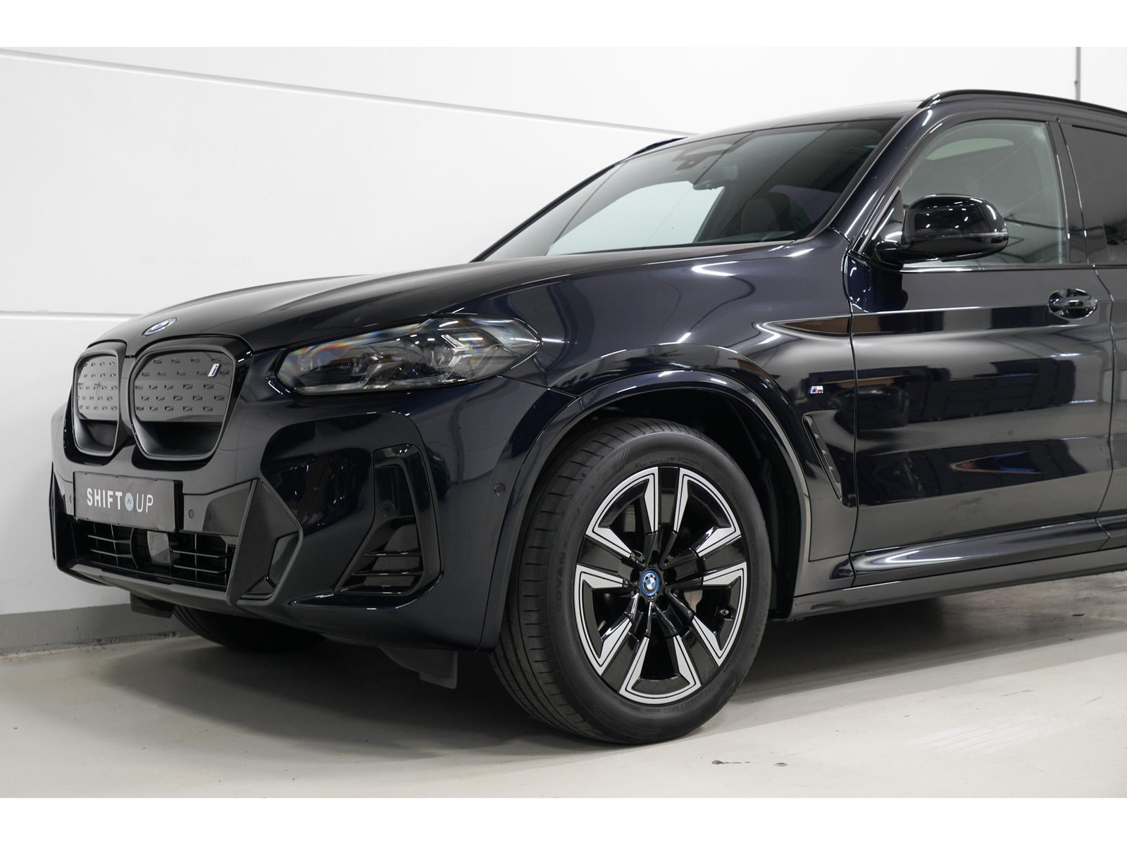 Foto van BMW Ix3